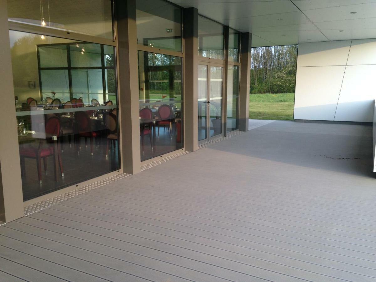 Hotel - Restaurant La Claire Foret Morhange Exterior photo